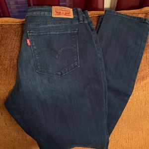 Levi’s 711 Skinny Jeans